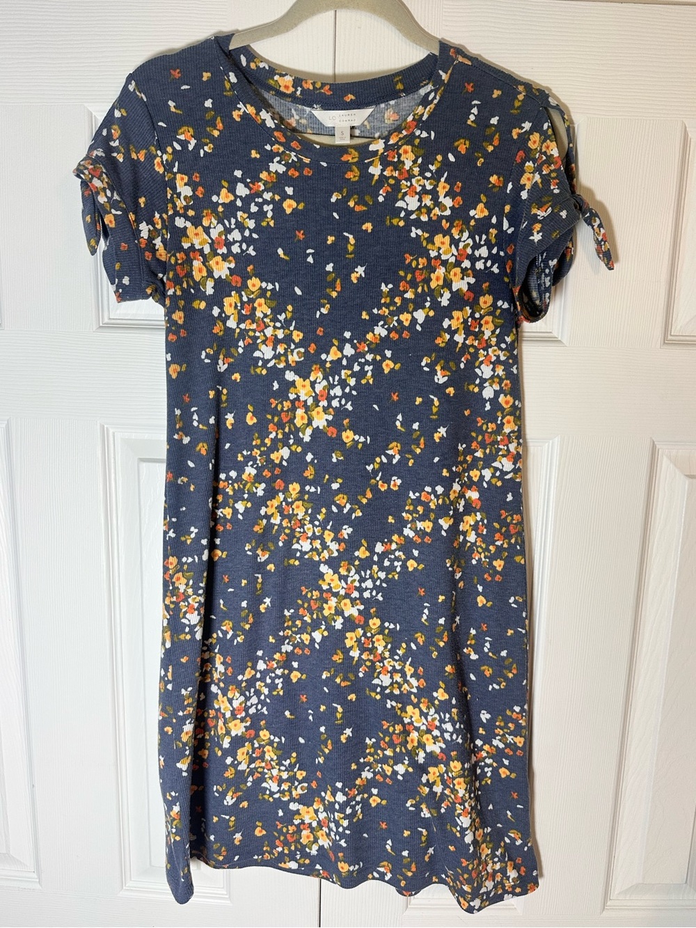 Lauren Conrad Ditsy Floral Ribbed Short Sleeve Shift Dress in Navy